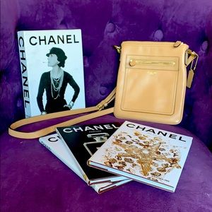 Coach Kitt Messenger Crossbody Bag - Tan